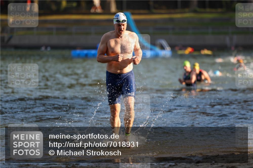 08.09.2024 - Stadtparktriathlon Michael Strokosch http://msf.ph/oto/7018931 08.09.2024 08:59:03 Schwimmen 104 meine-sportfotos.de
