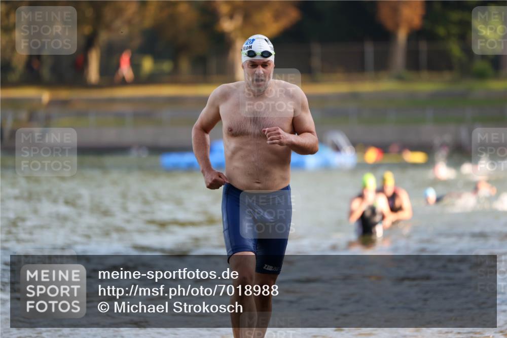 08.09.2024 - Stadtparktriathlon Michael Strokosch http://msf.ph/oto/7018988 08.09.2024 08:59:05 Schwimmen 94, 104 meine-sportfotos.de