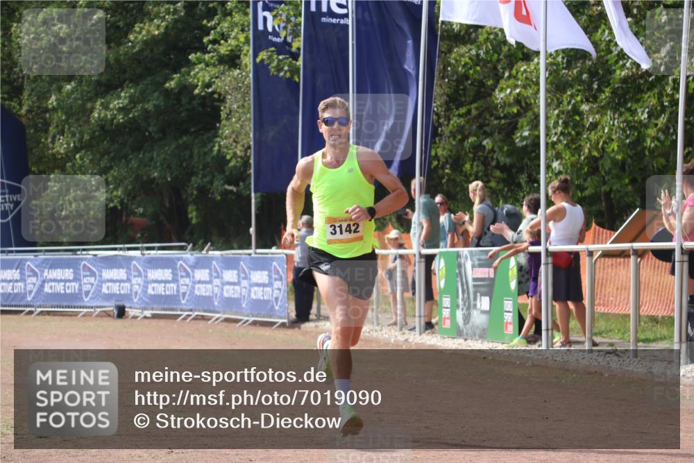 08.09.2024 - Airport Race Strokosch-Dieckow http://msf.ph/oto/7019090 08.09.2024 11:59:57 Ziel 588, 3092, 3142 meine-sportfotos.de