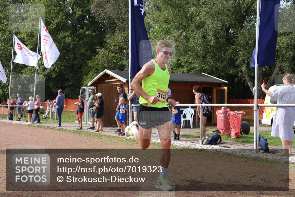 08.09.2024 - Airport Race Strokosch-Dieckow http://msf.ph/oto/7019323 08.09.2024 12:00:00 Ziel 3092, 3142 meine-sportfotos.de