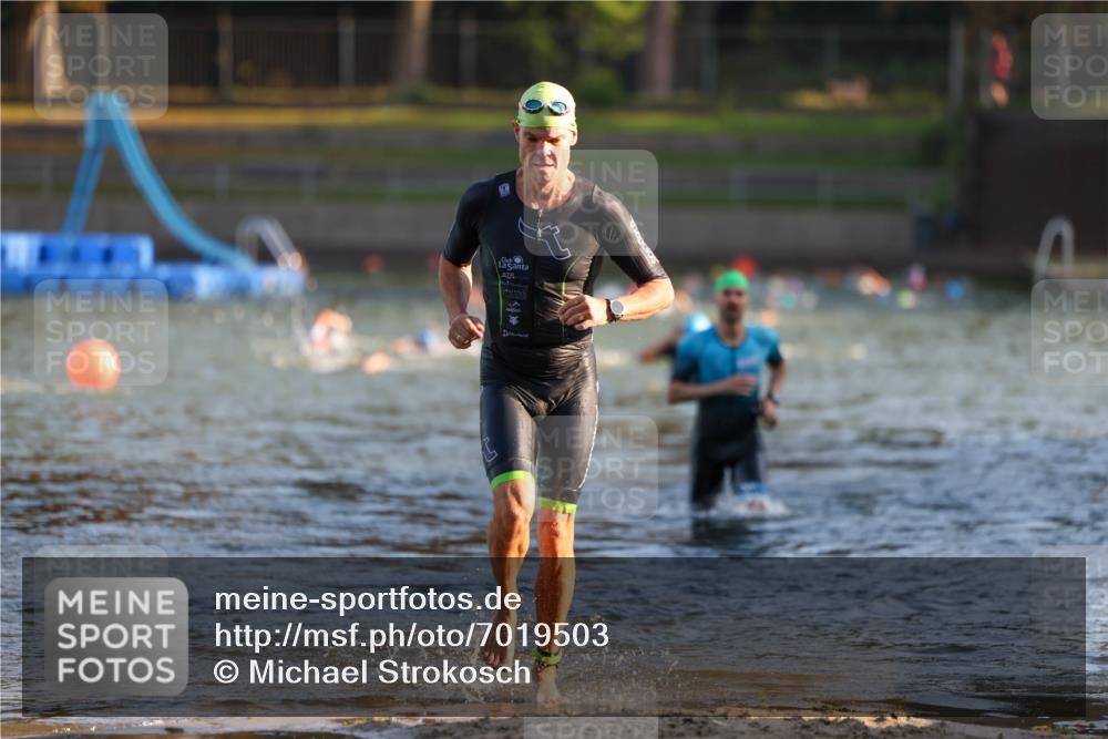 08.09.2024 - Stadtparktriathlon Michael Strokosch http://msf.ph/oto/7019503 08.09.2024 08:59:44 Schwimmen 116, 124 meine-sportfotos.de