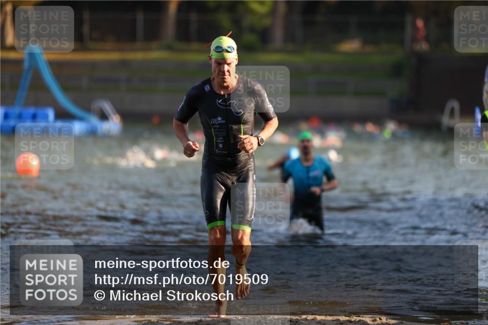 08.09.2024 - Stadtparktriathlon Michael Strokosch http://msf.ph/oto/7019509 08.09.2024 08:59:44 Schwimmen 116, 124 meine-sportfotos.de