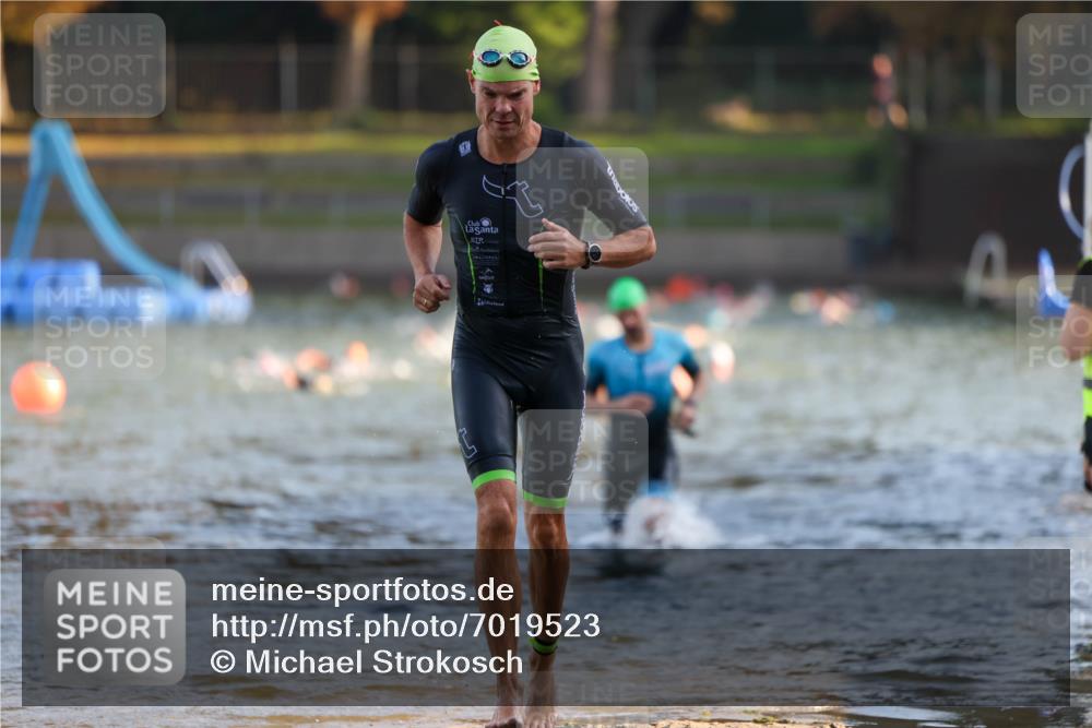 08.09.2024 - Stadtparktriathlon Michael Strokosch http://msf.ph/oto/7019523 08.09.2024 08:59:44 Schwimmen 116, 124 meine-sportfotos.de