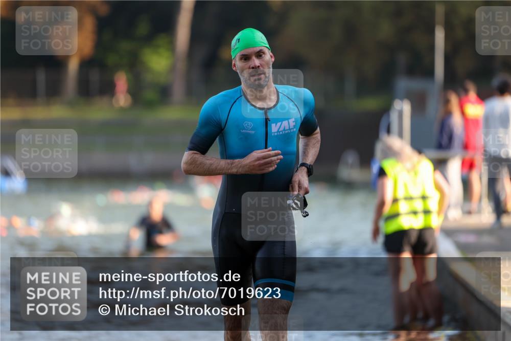 08.09.2024 - Stadtparktriathlon Michael Strokosch http://msf.ph/oto/7019623 08.09.2024 08:59:52 Schwimmen 124 meine-sportfotos.de