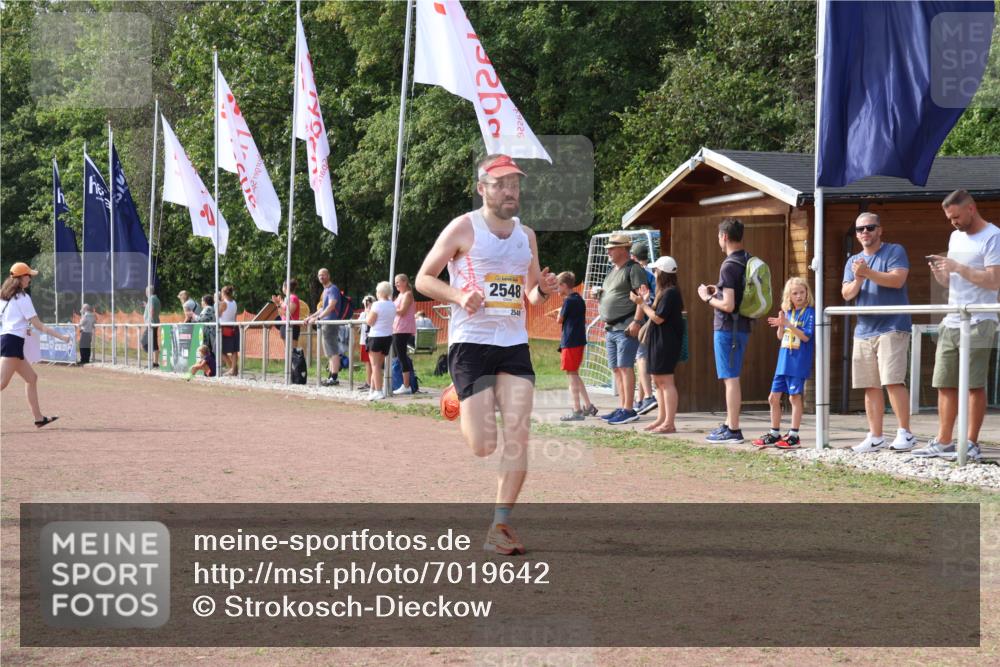 08.09.2024 - Airport Race Strokosch-Dieckow http://msf.ph/oto/7019642 08.09.2024 12:00:26 Ziel 2548, 2600 meine-sportfotos.de