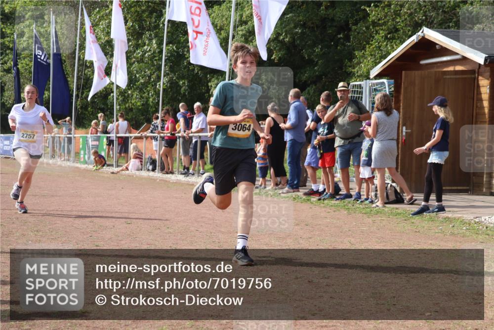 08.09.2024 - Airport Race Strokosch-Dieckow http://msf.ph/oto/7019756 08.09.2024 12:09:01 Ziel 201, 2705, 2757, 3064 meine-sportfotos.de