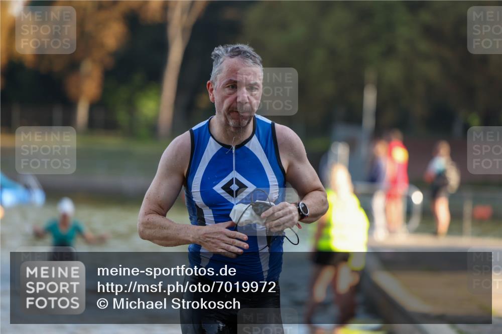 08.09.2024 - Stadtparktriathlon Michael Strokosch http://msf.ph/oto/7019972 08.09.2024 09:02:42 Schwimmen 100, 101, 103 meine-sportfotos.de