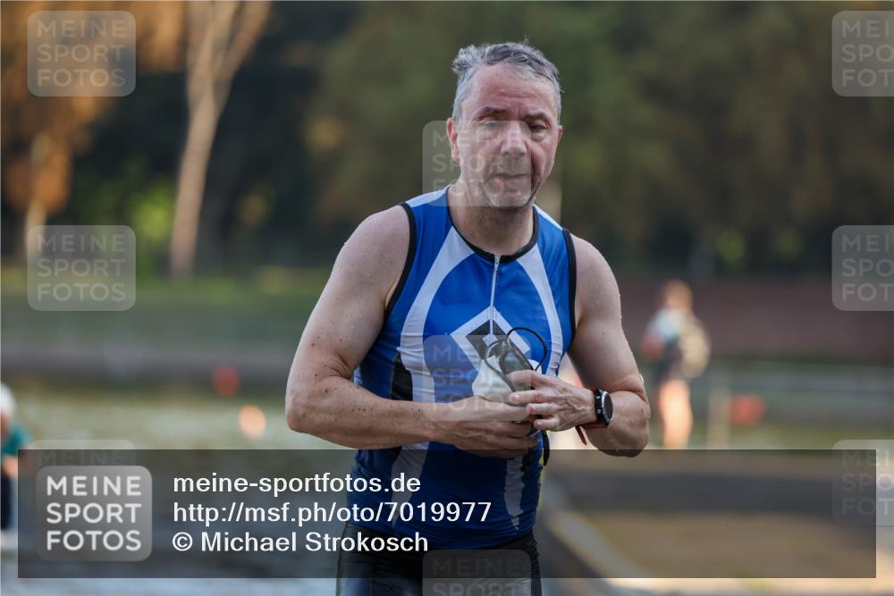 08.09.2024 - Stadtparktriathlon Michael Strokosch http://msf.ph/oto/7019977 08.09.2024 09:02:43 Schwimmen 100, 101, 103 meine-sportfotos.de