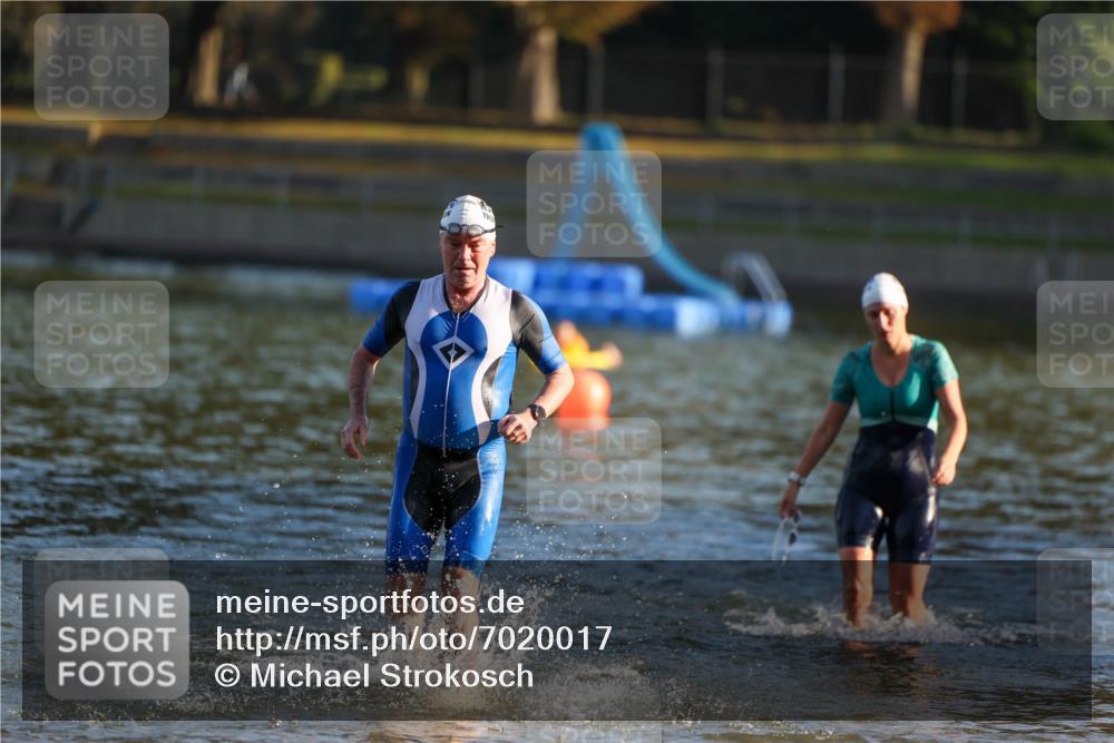08.09.2024 - Stadtparktriathlon Michael Strokosch http://msf.ph/oto/7020017 08.09.2024 09:02:45 Schwimmen 100, 101 meine-sportfotos.de
