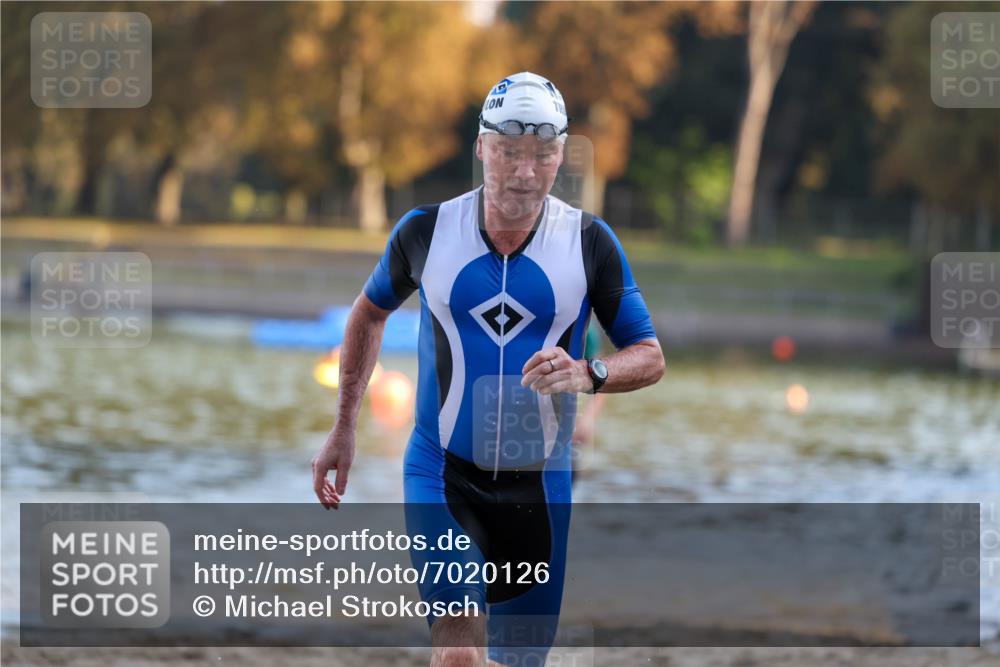 08.09.2024 - Stadtparktriathlon Michael Strokosch http://msf.ph/oto/7020126 08.09.2024 09:02:51 Schwimmen 100, 101 meine-sportfotos.de