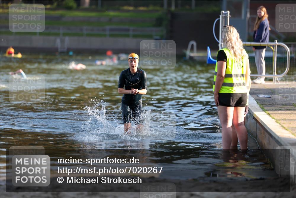 08.09.2024 - Stadtparktriathlon Michael Strokosch http://msf.ph/oto/7020267 08.09.2024 09:05:02 Schwimmen 131 meine-sportfotos.de