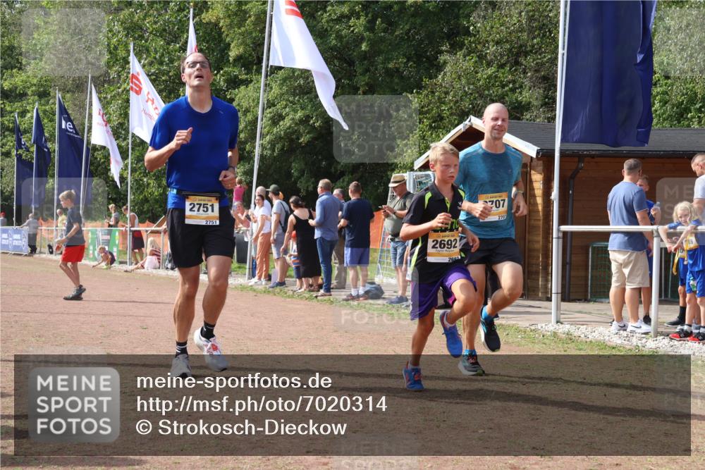 08.09.2024 - Airport Race Strokosch-Dieckow http://msf.ph/oto/7020314 08.09.2024 12:09:12 Ziel 470, 2551, 2692, 2707, 2751 meine-sportfotos.de