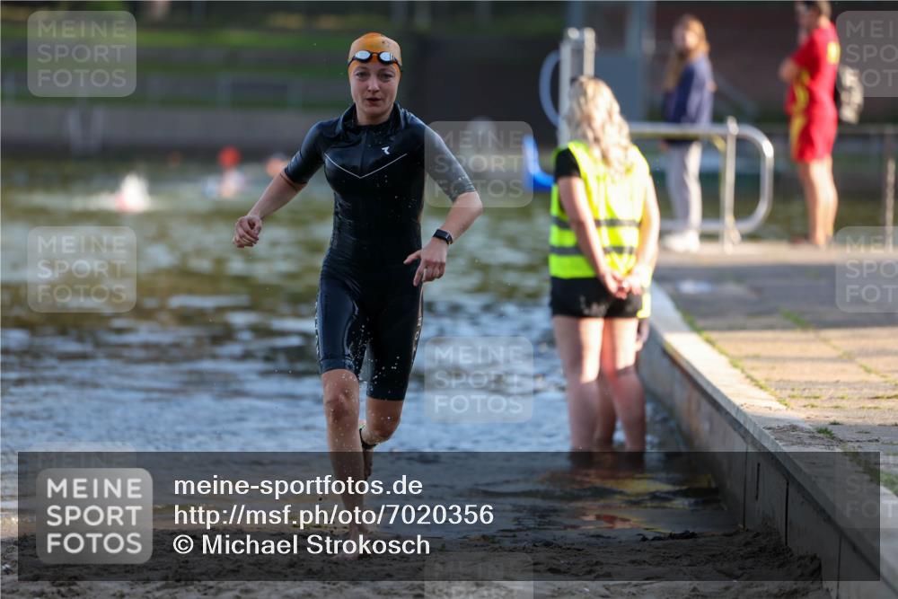08.09.2024 - Stadtparktriathlon Michael Strokosch http://msf.ph/oto/7020356 08.09.2024 09:05:06 Schwimmen 131 meine-sportfotos.de