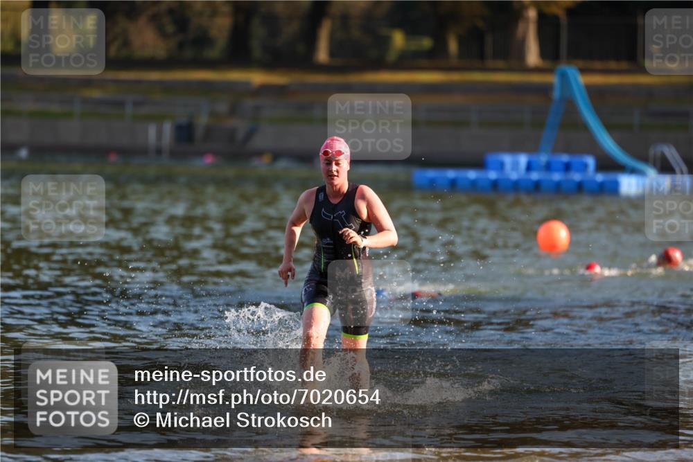 08.09.2024 - Stadtparktriathlon Michael Strokosch http://msf.ph/oto/7020654 08.09.2024 09:05:57 Schwimmen 154, 167 meine-sportfotos.de
