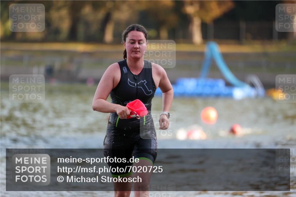 08.09.2024 - Stadtparktriathlon Michael Strokosch http://msf.ph/oto/7020725 08.09.2024 09:06:01 Schwimmen 154, 167 meine-sportfotos.de