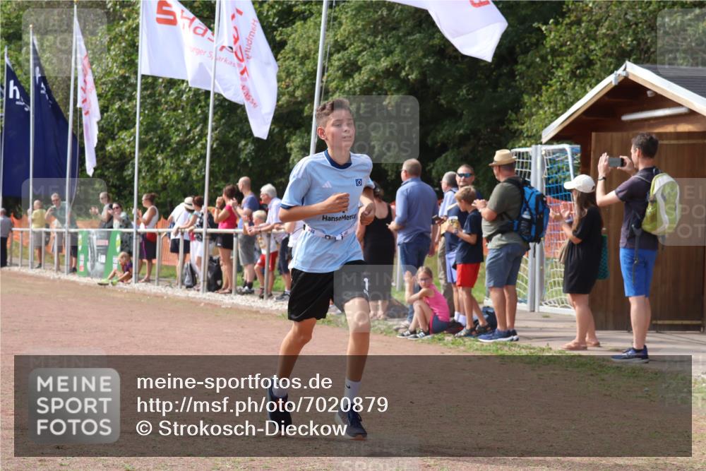 08.09.2024 - Airport Race Strokosch-Dieckow http://msf.ph/oto/7020879 08.09.2024 12:01:45 Ziel 2522, 2529, 2648 meine-sportfotos.de