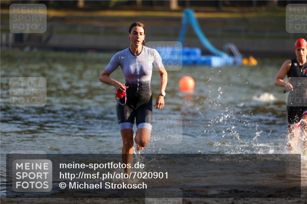 08.09.2024 - Stadtparktriathlon Michael Strokosch http://msf.ph/oto/7020901 08.09.2024 09:06:16 Schwimmen 153, 172 meine-sportfotos.de