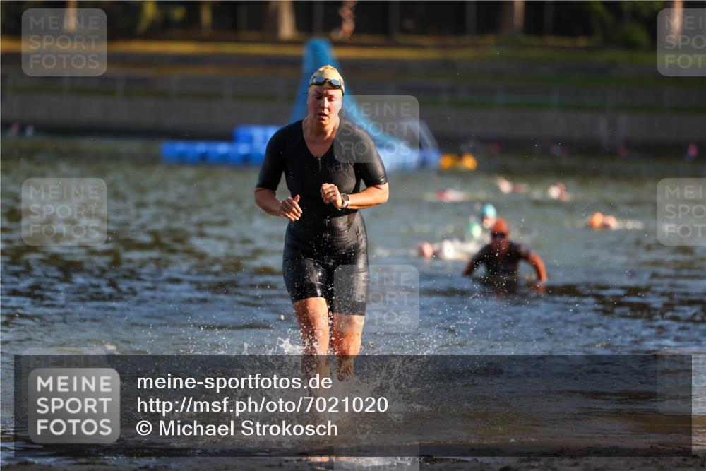 08.09.2024 - Stadtparktriathlon Michael Strokosch http://msf.ph/oto/7021020 08.09.2024 09:06:36 Schwimmen 174 meine-sportfotos.de