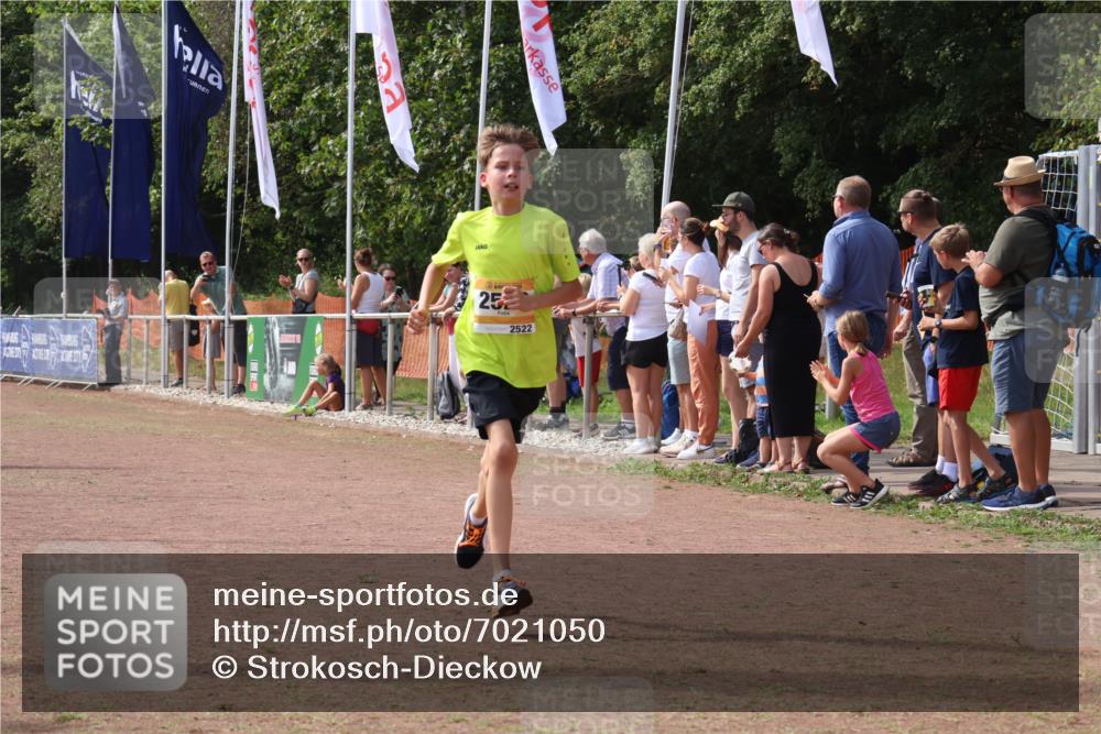 08.09.2024 - Airport Race Strokosch-Dieckow http://msf.ph/oto/7021050 08.09.2024 12:01:49 Ziel 2522, 2570, 2648 meine-sportfotos.de