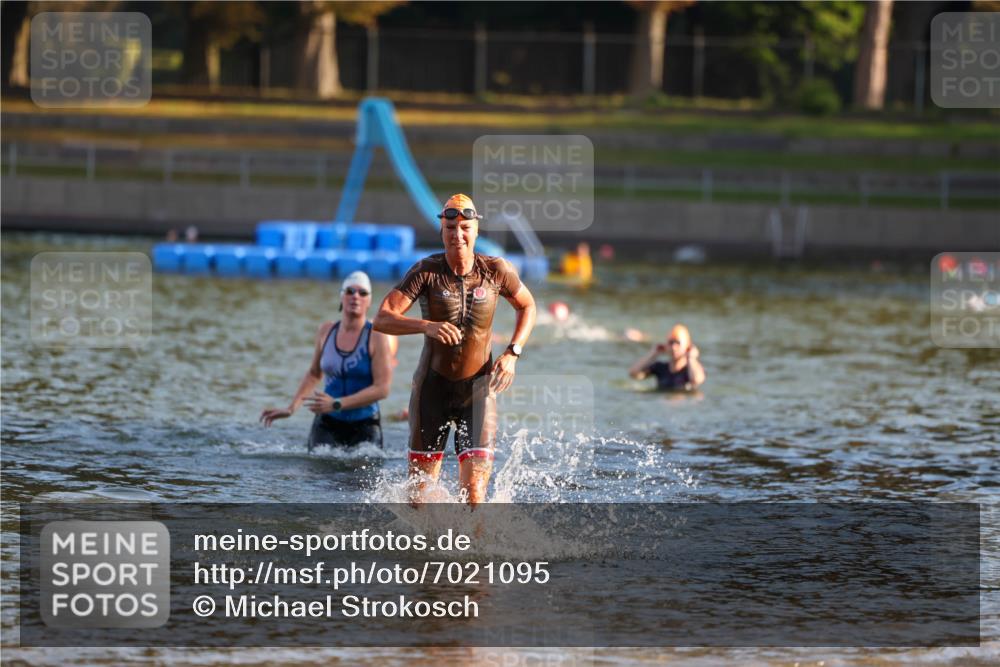 08.09.2024 - Stadtparktriathlon Michael Strokosch http://msf.ph/oto/7021095 08.09.2024 09:06:45 Schwimmen 138, 150, 163 meine-sportfotos.de