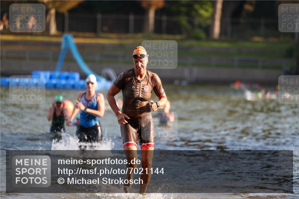 08.09.2024 - Stadtparktriathlon Michael Strokosch http://msf.ph/oto/7021144 08.09.2024 09:06:48 Schwimmen 138, 150, 163 meine-sportfotos.de