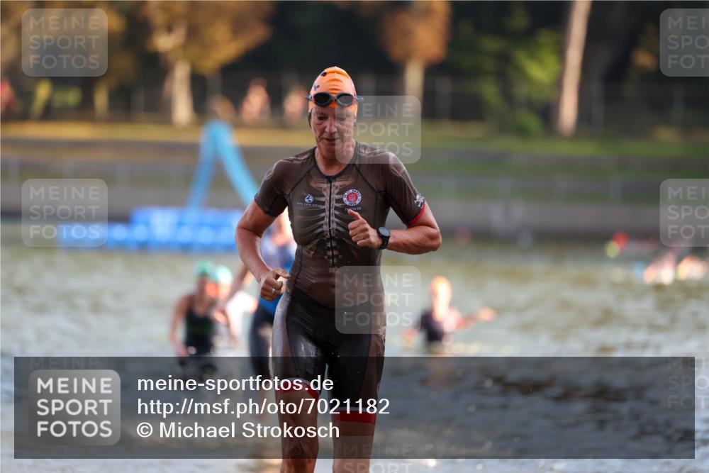 08.09.2024 - Stadtparktriathlon Michael Strokosch http://msf.ph/oto/7021182 08.09.2024 09:06:50 Schwimmen 138, 150, 151, 163 meine-sportfotos.de
