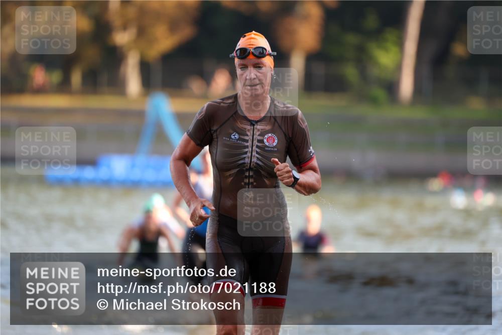 08.09.2024 - Stadtparktriathlon Michael Strokosch http://msf.ph/oto/7021188 08.09.2024 09:06:50 Schwimmen 138, 150, 151, 163 meine-sportfotos.de