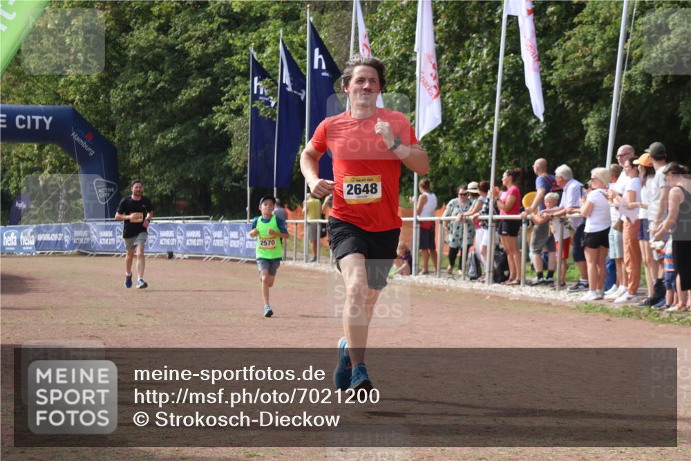08.09.2024 - Airport Race Strokosch-Dieckow http://msf.ph/oto/7021200 08.09.2024 12:01:53 Ziel 2570, 2648, 2684 meine-sportfotos.de