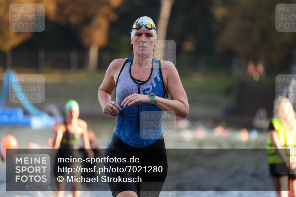 08.09.2024 - Stadtparktriathlon Michael Strokosch http://msf.ph/oto/7021280 08.09.2024 09:06:55 Schwimmen 140, 150, 151, 163 meine-sportfotos.de