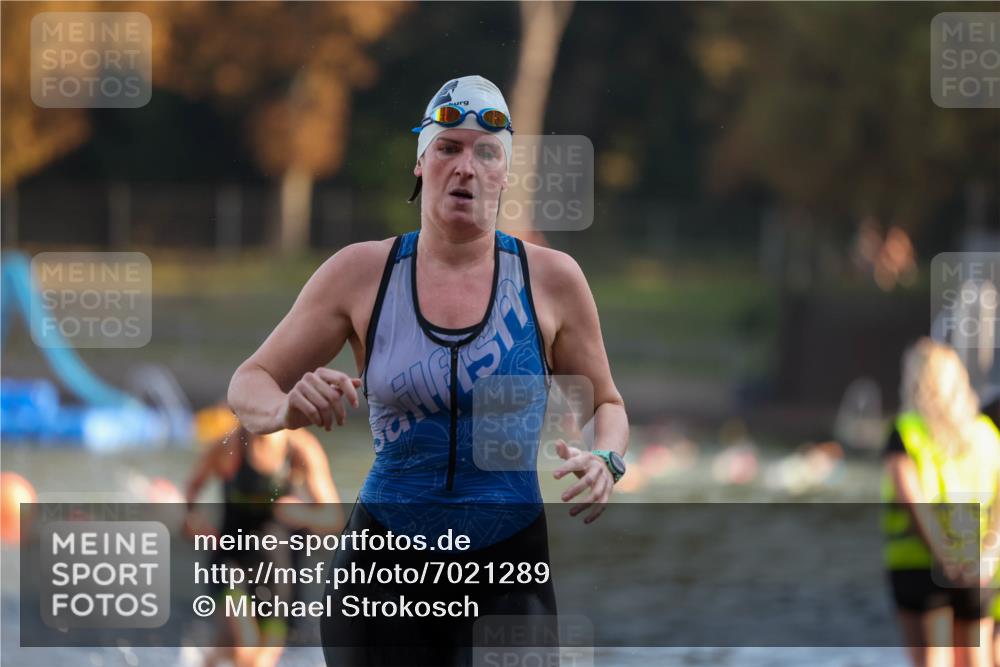 08.09.2024 - Stadtparktriathlon Michael Strokosch http://msf.ph/oto/7021289 08.09.2024 09:06:55 Schwimmen 140, 150, 151, 163 meine-sportfotos.de