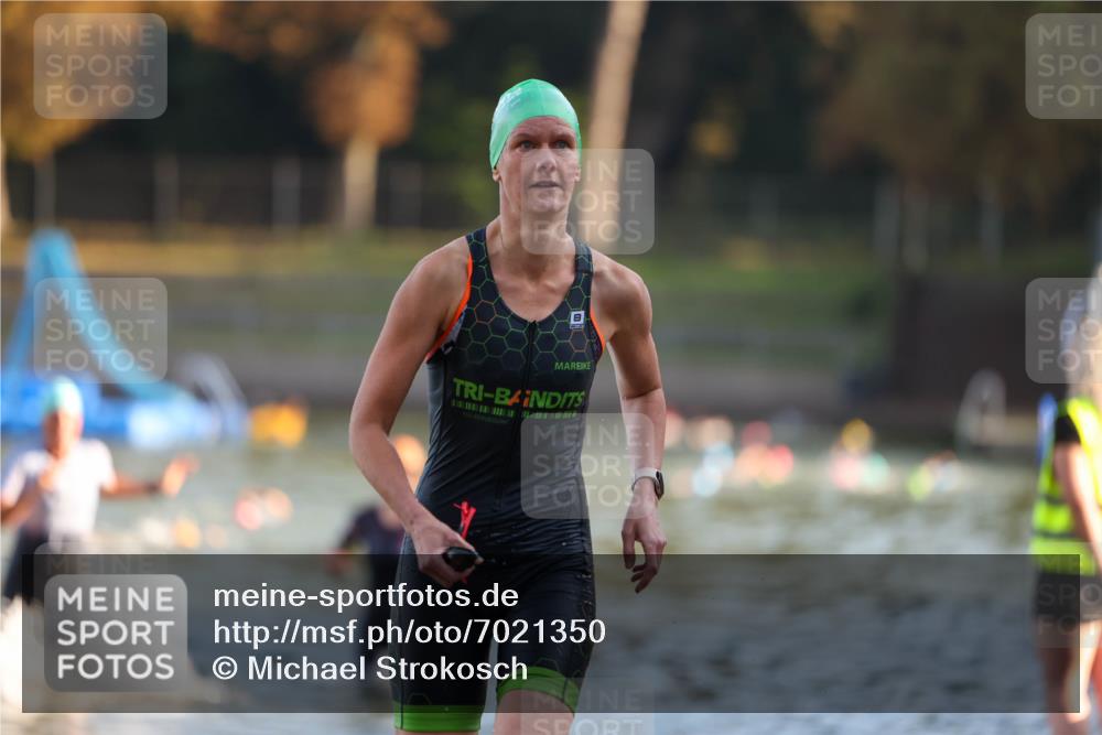 08.09.2024 - Stadtparktriathlon Michael Strokosch http://msf.ph/oto/7021350 08.09.2024 09:06:59 Schwimmen 140, 151, 163 meine-sportfotos.de