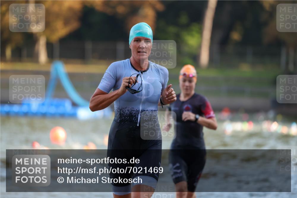 08.09.2024 - Stadtparktriathlon Michael Strokosch http://msf.ph/oto/7021469 08.09.2024 09:07:04 Schwimmen 140, 151 meine-sportfotos.de