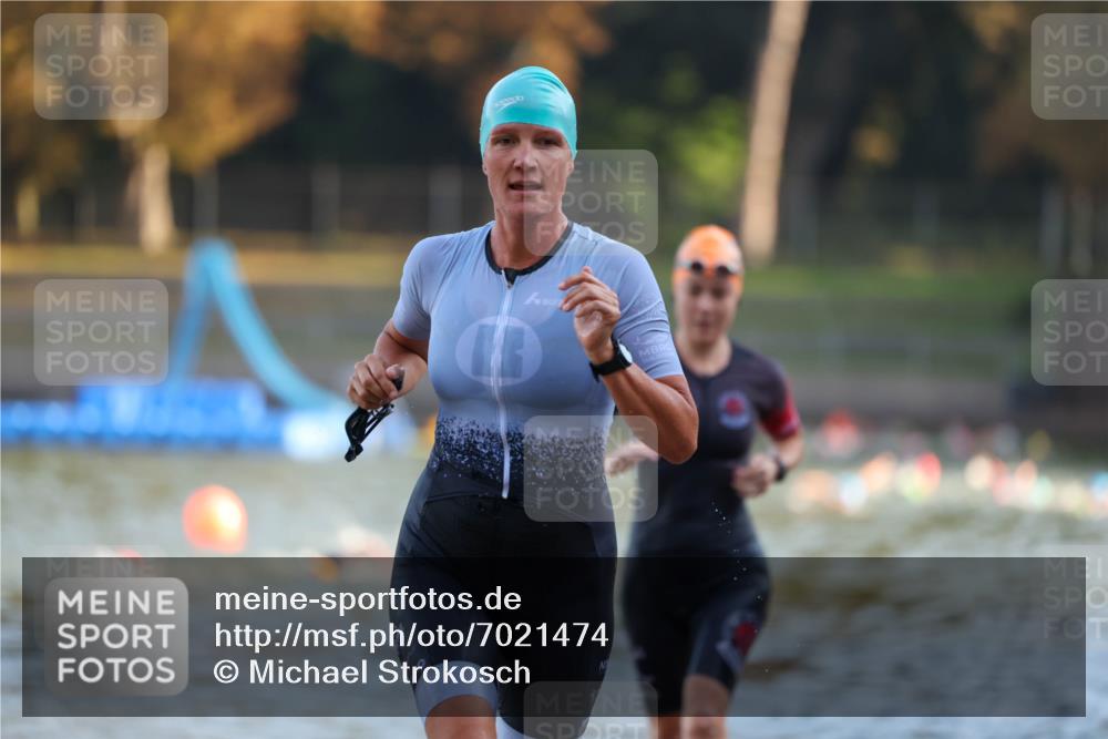 08.09.2024 - Stadtparktriathlon Michael Strokosch http://msf.ph/oto/7021474 08.09.2024 09:07:04 Schwimmen 140, 151 meine-sportfotos.de