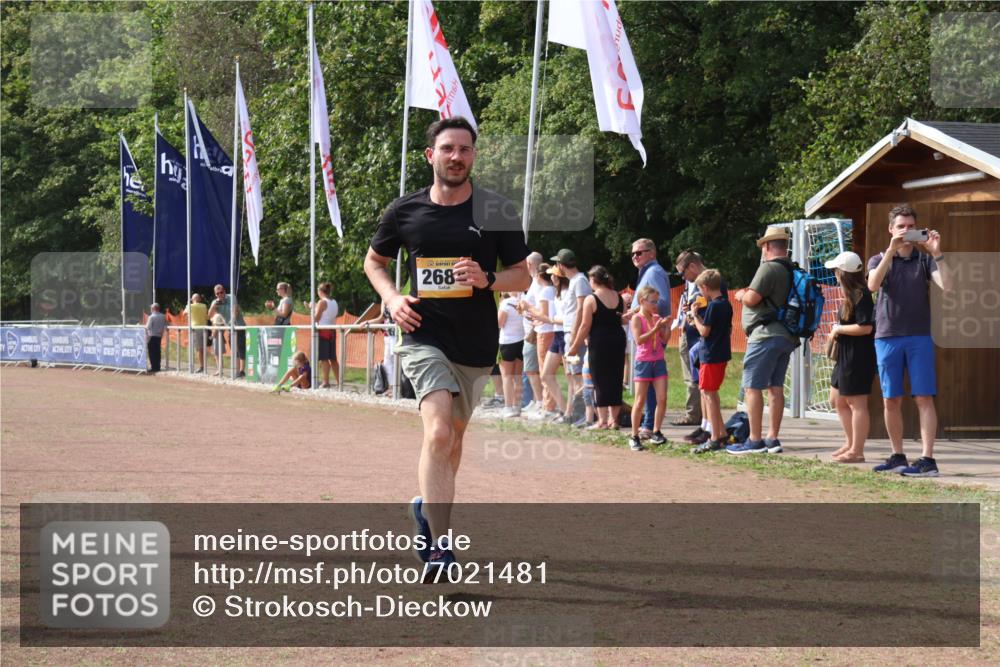 08.09.2024 - Airport Race Strokosch-Dieckow http://msf.ph/oto/7021481 08.09.2024 12:01:59 Ziel 2570, 2684, 2844 meine-sportfotos.de