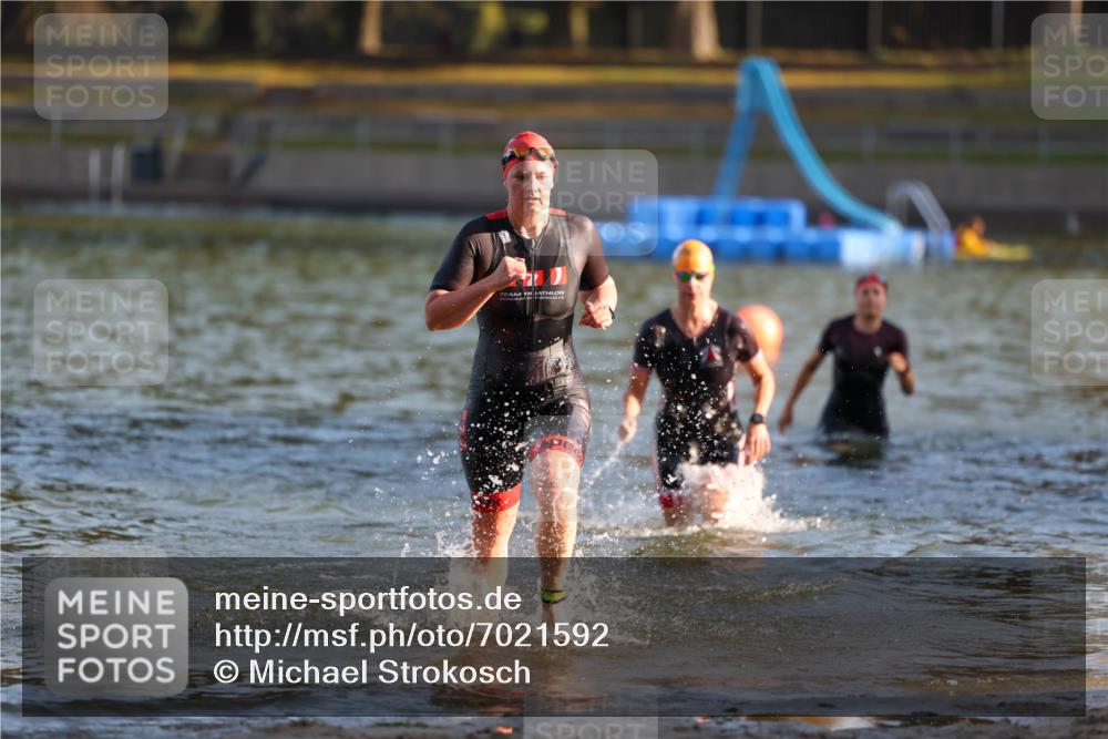 08.09.2024 - Stadtparktriathlon Michael Strokosch http://msf.ph/oto/7021592 08.09.2024 09:07:20 Schwimmen 144, 157, 173 meine-sportfotos.de