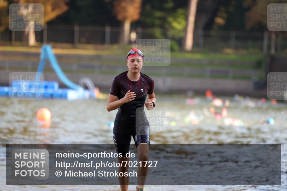 08.09.2024 - Stadtparktriathlon Michael Strokosch http://msf.ph/oto/7021727 08.09.2024 09:07:29 Schwimmen 144 meine-sportfotos.de