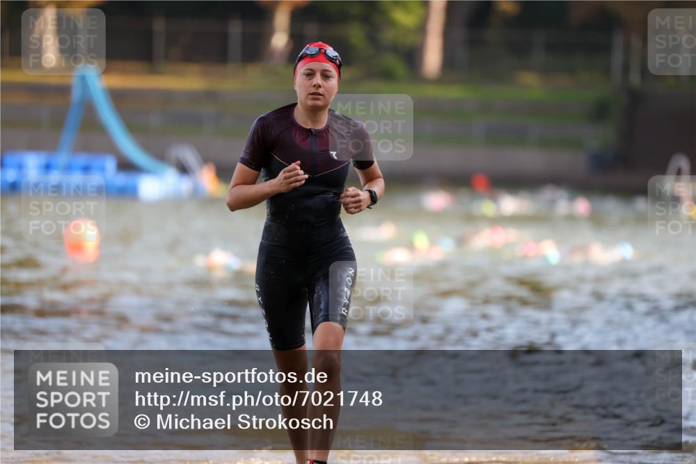 08.09.2024 - Stadtparktriathlon Michael Strokosch http://msf.ph/oto/7021748 08.09.2024 09:07:29 Schwimmen 144 meine-sportfotos.de