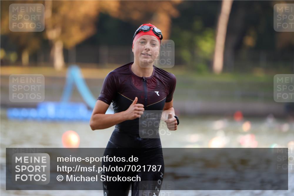 08.09.2024 - Stadtparktriathlon Michael Strokosch http://msf.ph/oto/7021787 08.09.2024 09:07:31 Schwimmen 144 meine-sportfotos.de