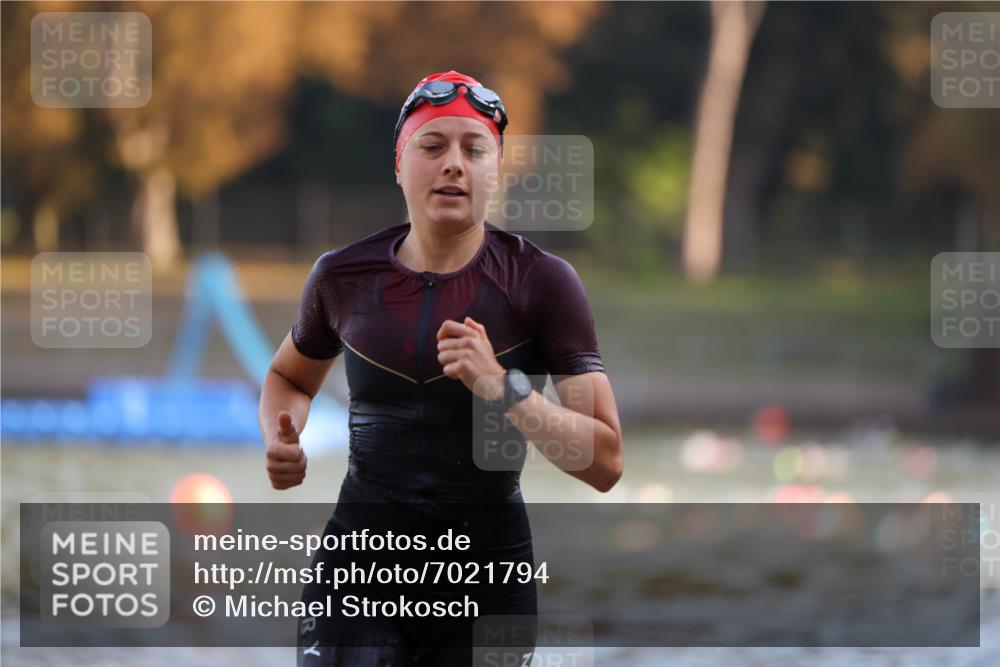 08.09.2024 - Stadtparktriathlon Michael Strokosch http://msf.ph/oto/7021794 08.09.2024 09:07:31 Schwimmen 144 meine-sportfotos.de