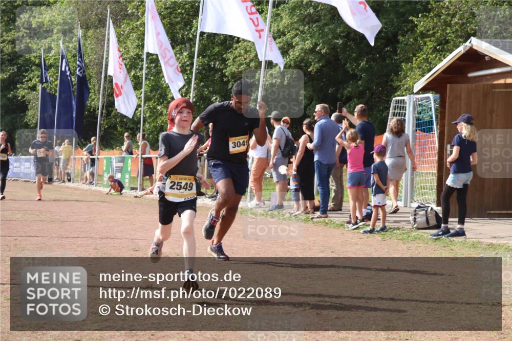 08.09.2024 - Airport Race Strokosch-Dieckow http://msf.ph/oto/7022089 08.09.2024 12:10:07 Ziel 501, 2549, 2587, 2599, 2723, 3049 meine-sportfotos.de