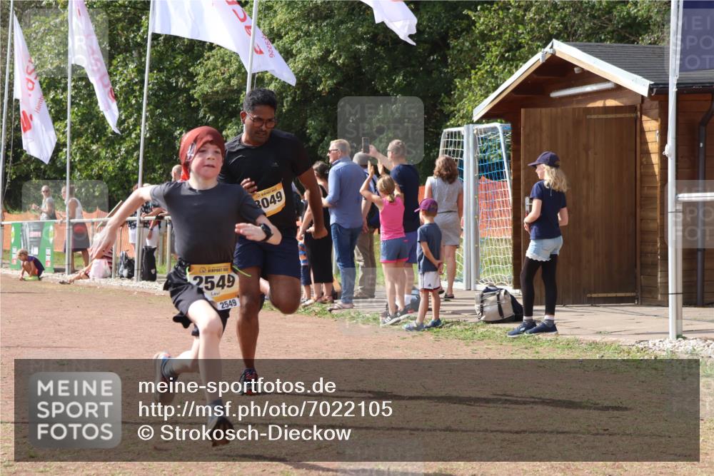 08.09.2024 - Airport Race Strokosch-Dieckow http://msf.ph/oto/7022105 08.09.2024 12:10:07 Ziel 501, 2549, 2587, 2599, 2723, 3049 meine-sportfotos.de