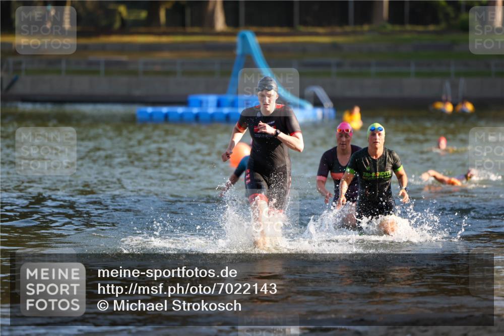 08.09.2024 - Stadtparktriathlon Michael Strokosch http://msf.ph/oto/7022143 08.09.2024 09:08:45 Schwimmen 135, 155, 161, 164 meine-sportfotos.de