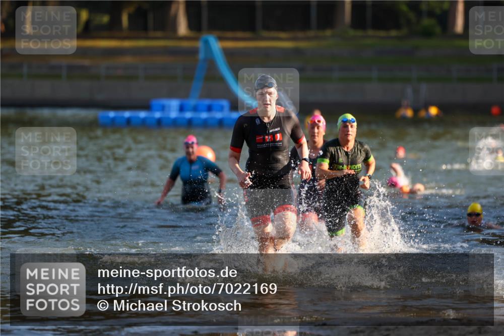 08.09.2024 - Stadtparktriathlon Michael Strokosch http://msf.ph/oto/7022169 08.09.2024 09:08:45 Schwimmen 135, 155, 161, 164 meine-sportfotos.de
