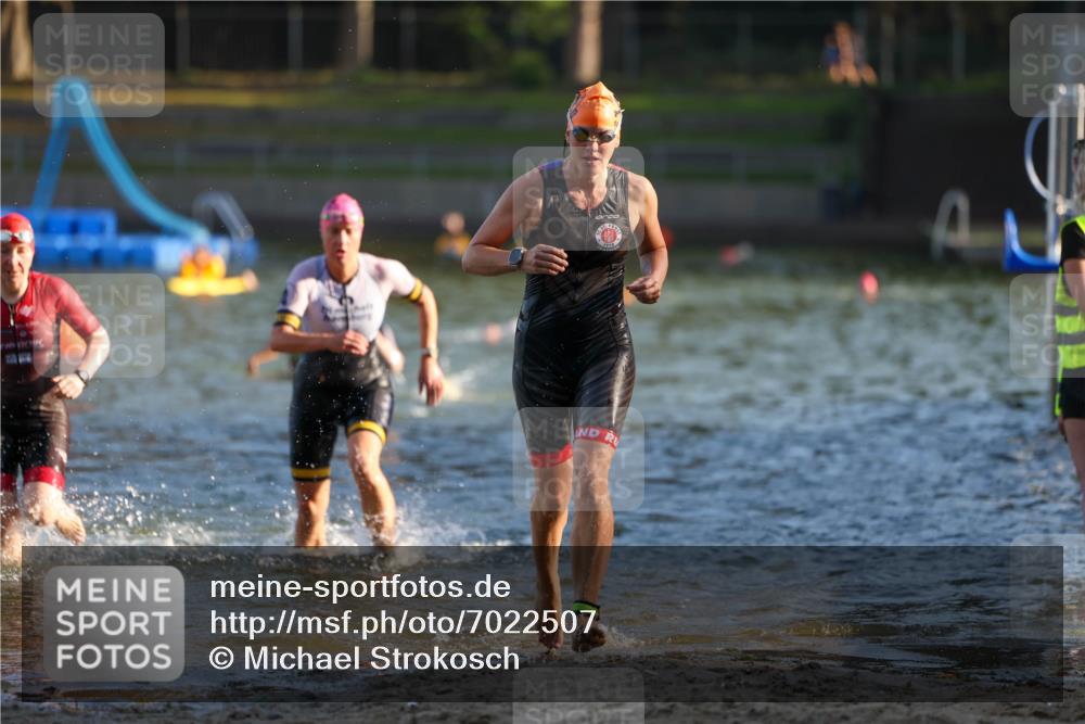 08.09.2024 - Stadtparktriathlon Michael Strokosch http://msf.ph/oto/7022507 08.09.2024 09:09:03 Schwimmen 143, 145, 162 meine-sportfotos.de