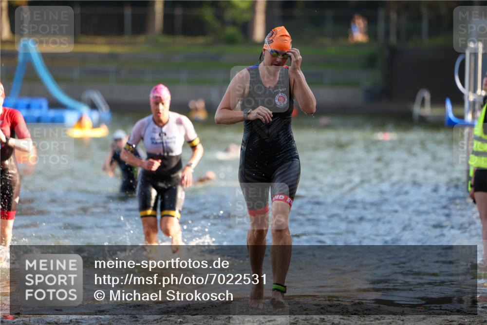 08.09.2024 - Stadtparktriathlon Michael Strokosch http://msf.ph/oto/7022531 08.09.2024 09:09:04 Schwimmen 143, 145, 162, 166 meine-sportfotos.de