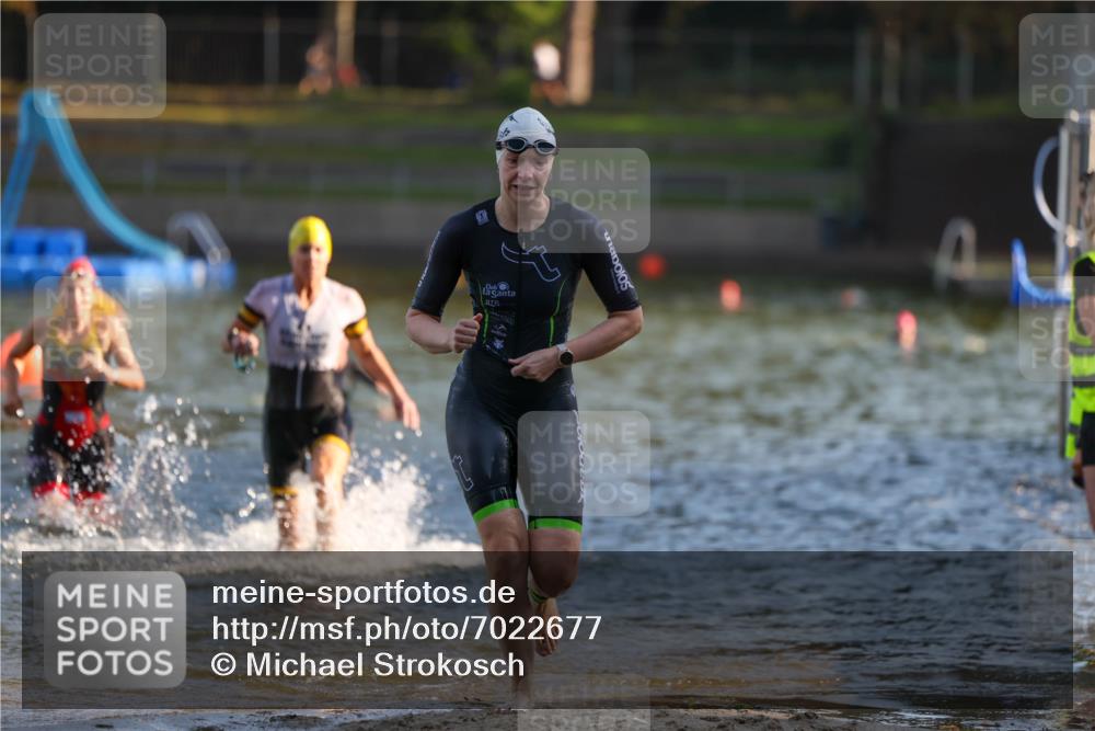 08.09.2024 - Stadtparktriathlon Michael Strokosch http://msf.ph/oto/7022677 08.09.2024 09:09:16 Schwimmen 146, 160, 166 meine-sportfotos.de