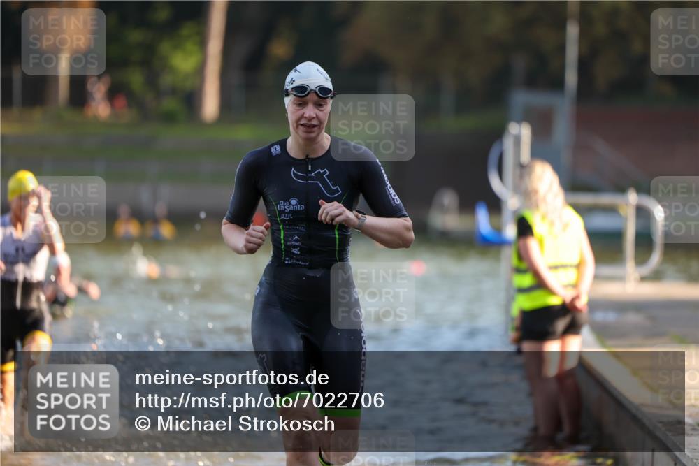 08.09.2024 - Stadtparktriathlon Michael Strokosch http://msf.ph/oto/7022706 08.09.2024 09:09:17 Schwimmen 146, 160, 166 meine-sportfotos.de