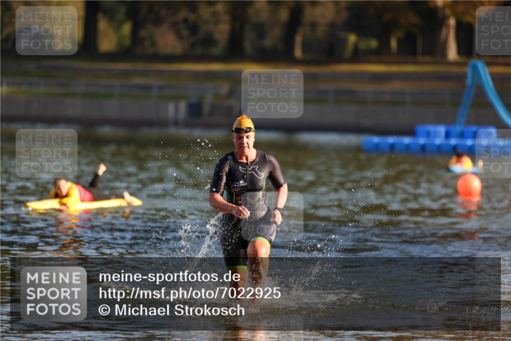 08.09.2024 - Stadtparktriathlon Michael Strokosch http://msf.ph/oto/7022925 08.09.2024 09:09:59 Schwimmen 169 meine-sportfotos.de
