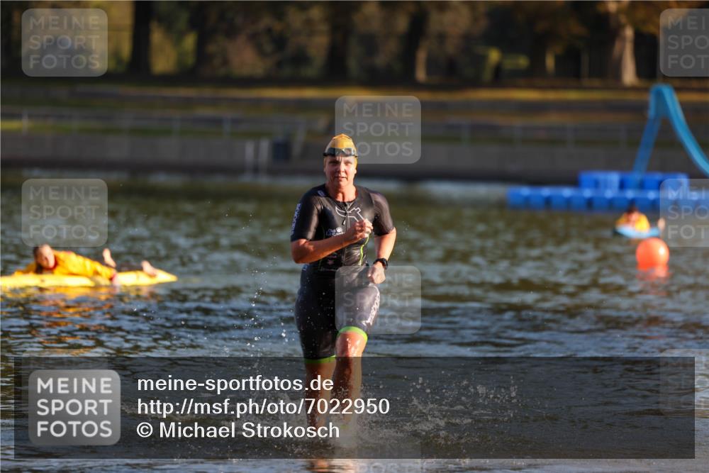 08.09.2024 - Stadtparktriathlon Michael Strokosch http://msf.ph/oto/7022950 08.09.2024 09:10:00 Schwimmen 169, 179 meine-sportfotos.de