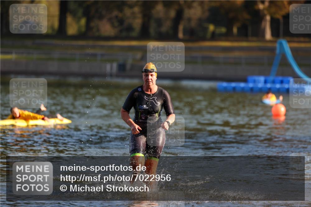 08.09.2024 - Stadtparktriathlon Michael Strokosch http://msf.ph/oto/7022956 08.09.2024 09:10:00 Schwimmen 169, 179 meine-sportfotos.de
